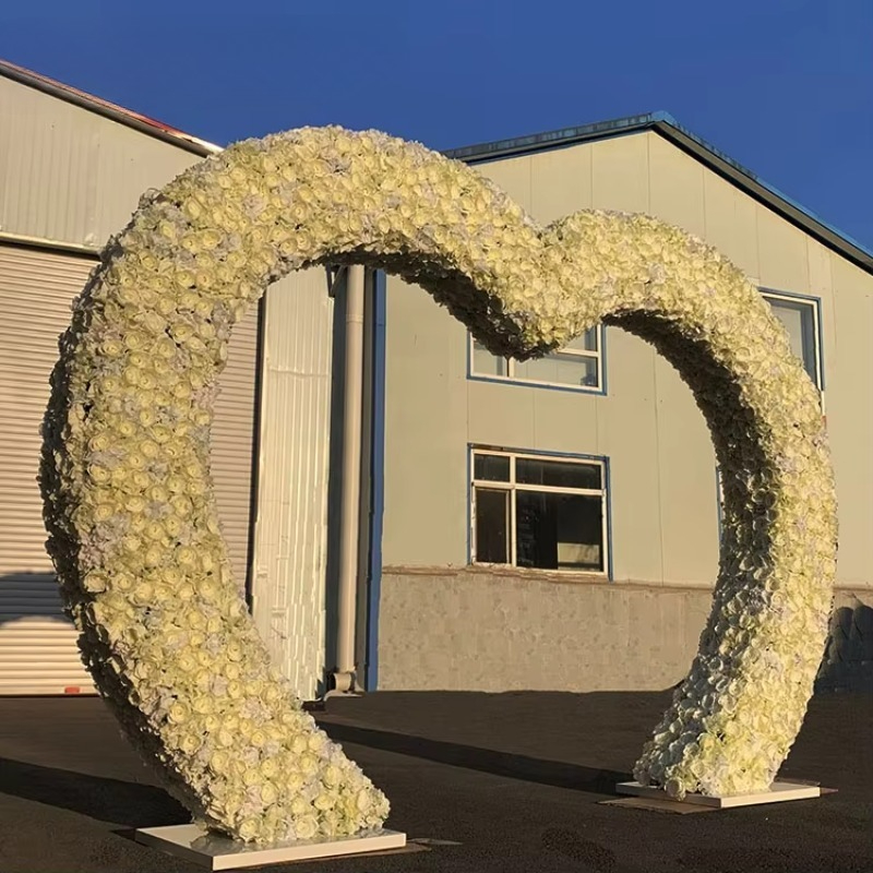 Arco nuziale a forma di cuore  - Power Tools Rental recensione e prezzo