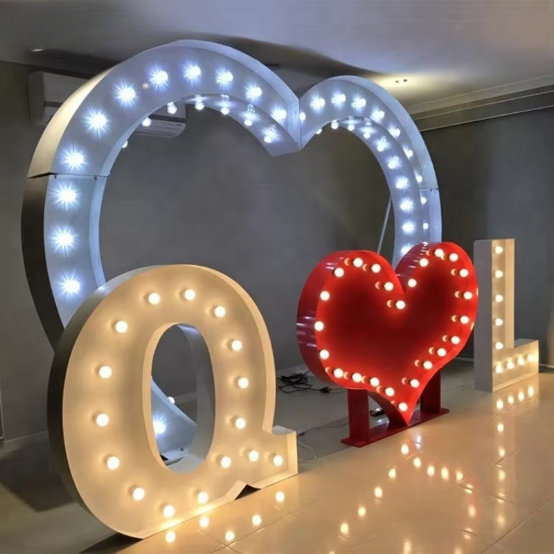 Arco nuziale a forma di cuore  - Power Tools Rental recensione e prezzo